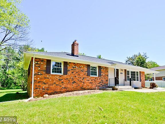 2nd image of 11900 Chesterton Dr