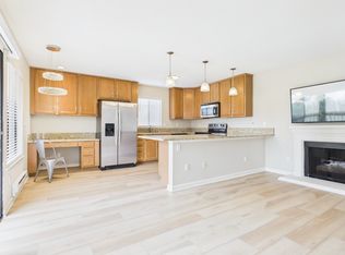 300 Glenwood Cir APT 265, Monterey, CA 93940