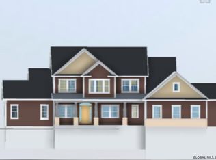 52 Hubbs Rd, Ballston Lake, NY 12019