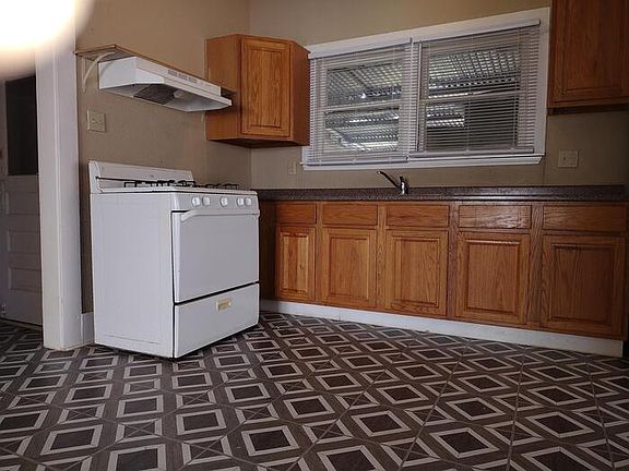 4th image of 1403 Kentucky Ave #2