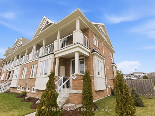 320 Lakebreeze Dr N, Clarington, ON L1B 0A1