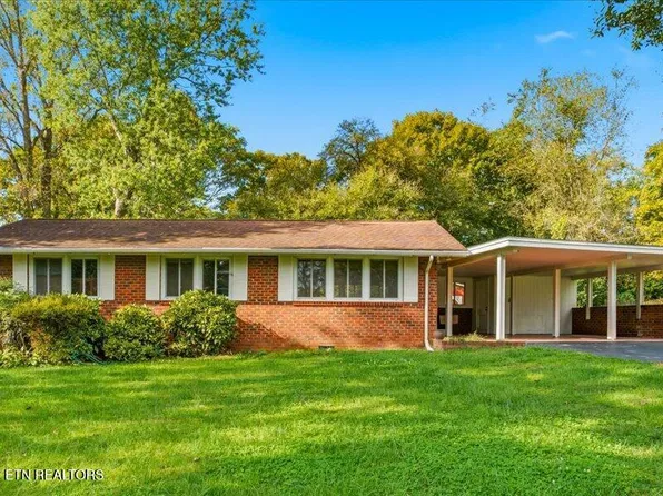 807 Picadilly Rd NW, Knoxville, TN 37909