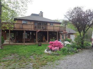 153 Burr Stone Ln, Winchester, VA 22602