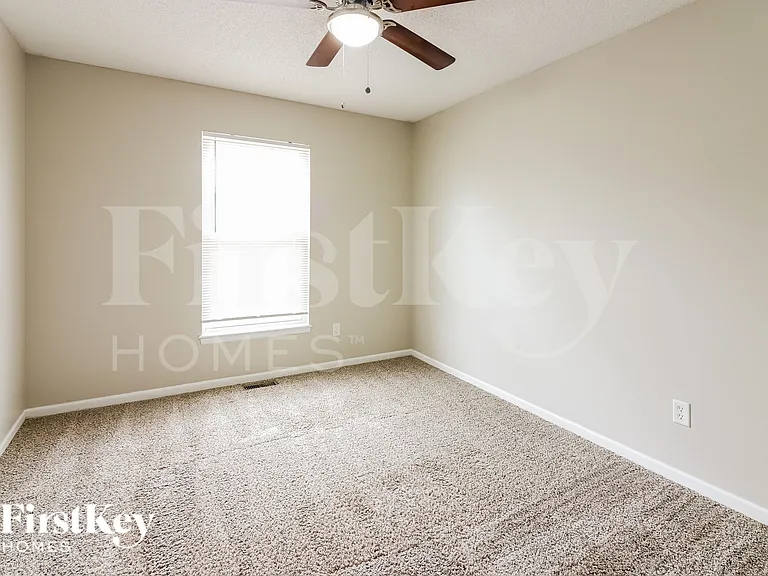 208 High Point Ln — Photo 12