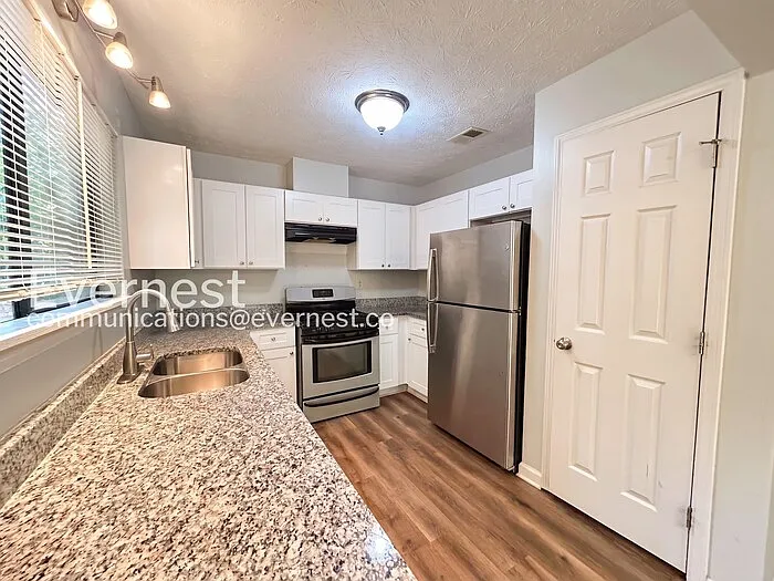 1515 Captain Thomas Ct — Photo 9