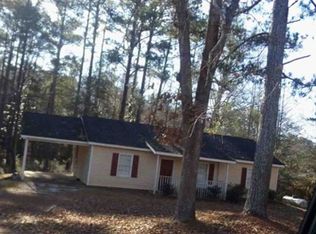 200 Glover Cir, Newnan, GA 30263