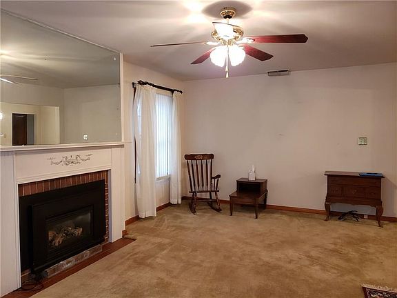 3rd image of 311 W Central Ave