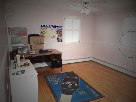 3rd image of 25 Marlow St