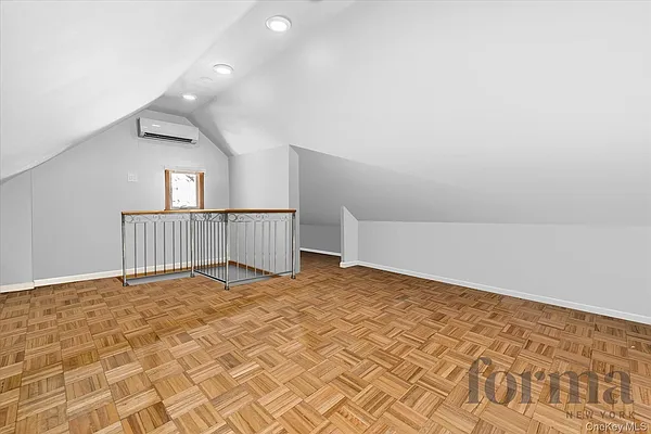 Sold by Forma New York LLC | media 19