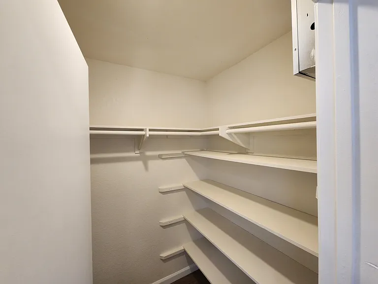 1846 E Milling St — Photo 17