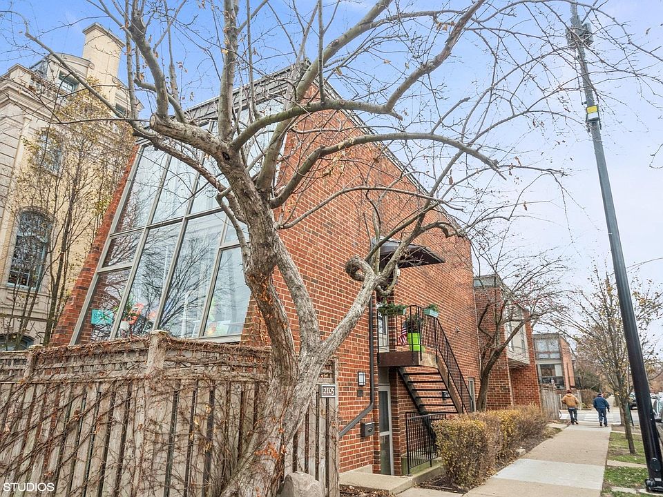 1st image of 2105 N Larrabee St APT 1