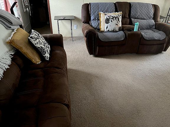 4th image of 4715 3rd St