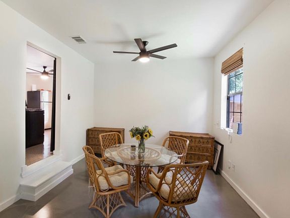 5th image of 1711 Canterbury St #B