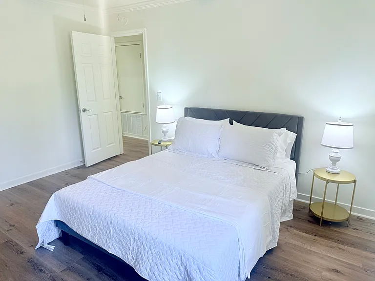 114 Redbud Trl — Photo 10