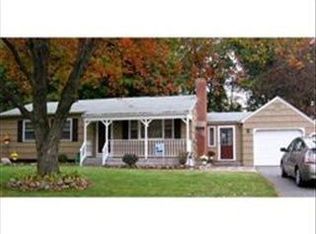 30 Lori Ln, East Longmeadow, MA 01028