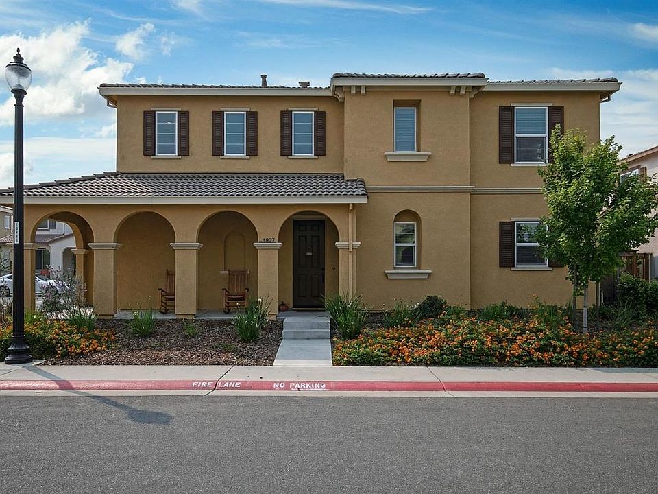 1st image of 1827 Salerno Pl