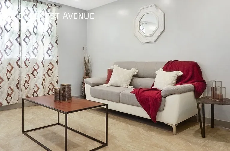 100 Ledgecrest Ave — Photo 5