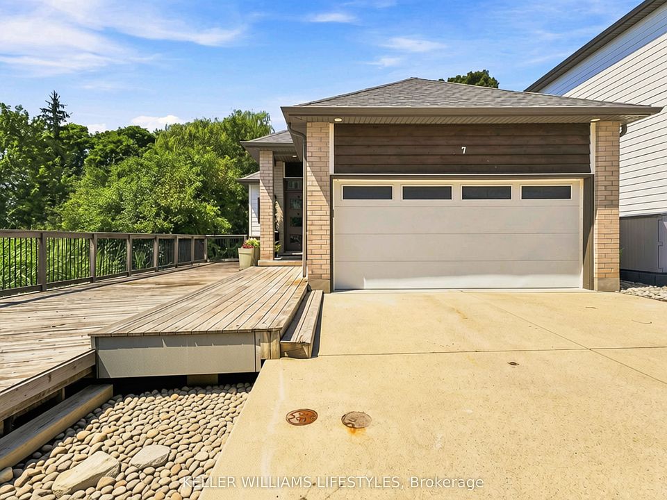 1st image of 727 Apricot Dr #7