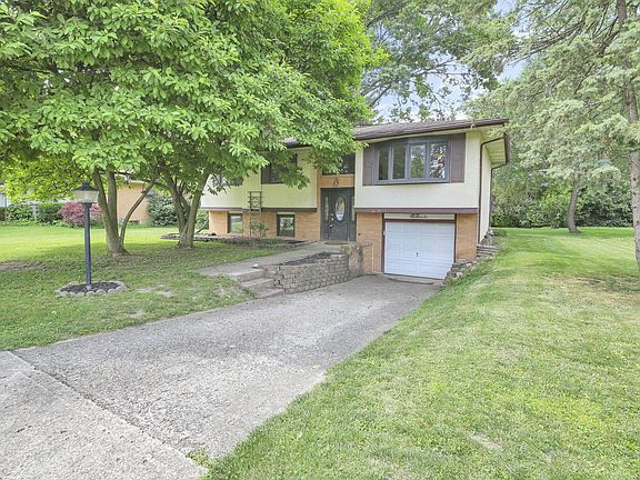 3rd image of 226 Muskingum Dr