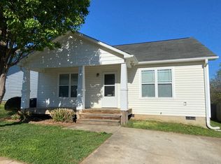521 Denny Dr, Winston Salem, NC 27107