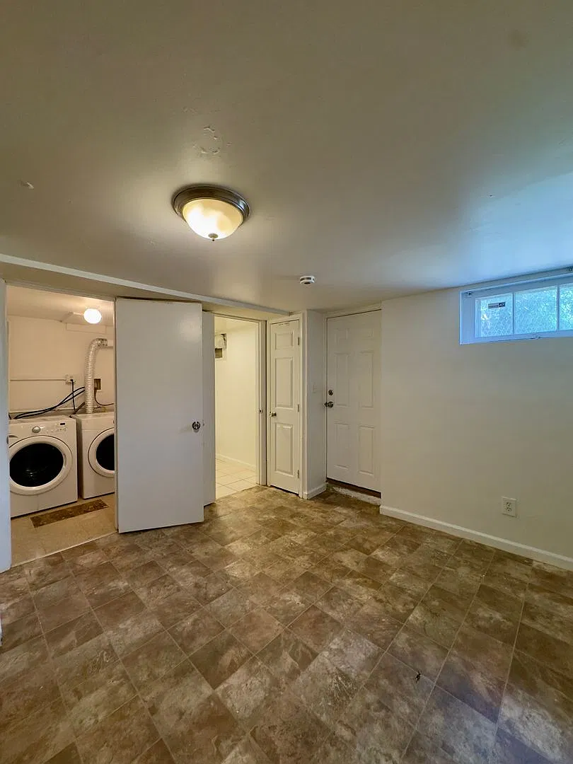 Charming 3BD/1.5BA Townhome w/ In-Unit Laundry in New Northwood, MD! — Photo 4