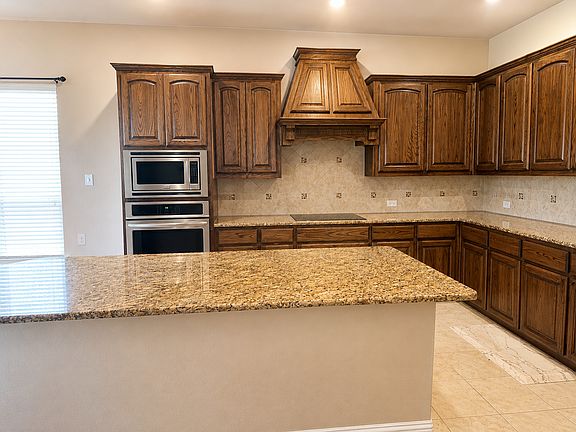 5th image of 10509 Fort Davis Pl