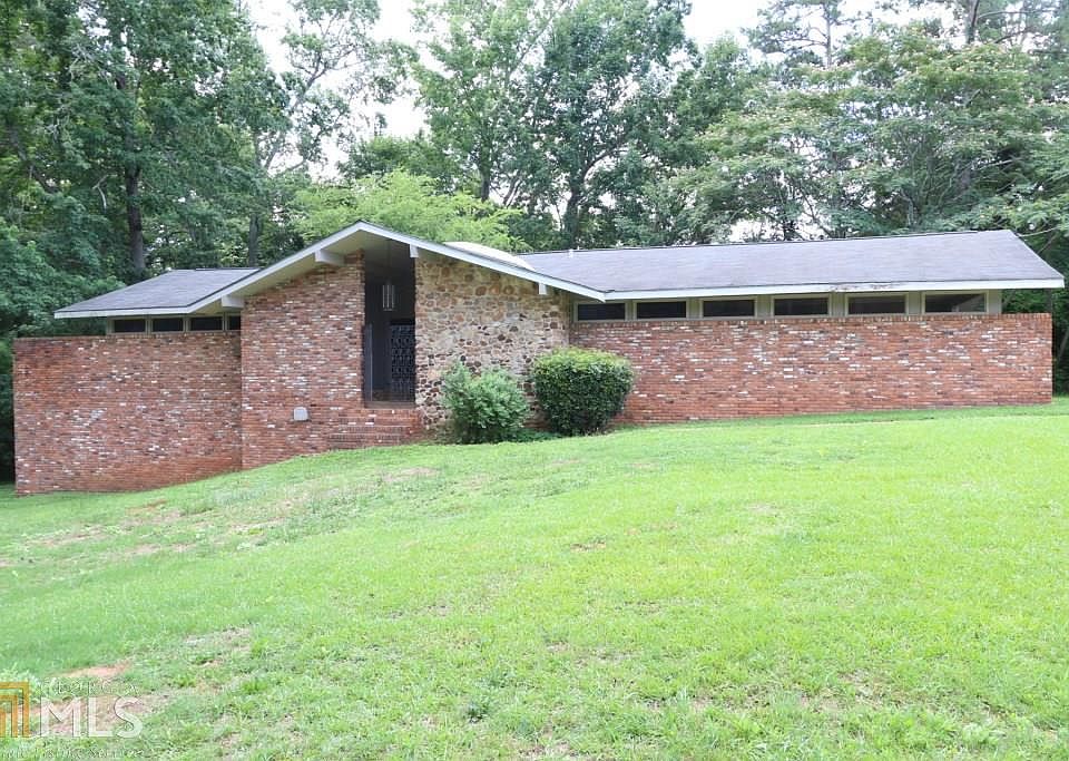 1st image of 407 Crestview Dr