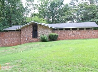 407 Crestview Dr, Eatonton, GA 31024