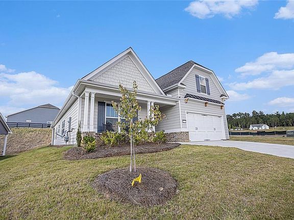 2nd image of 87 Colonial Ct