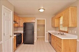 5th image of 405 Boscobel Ct