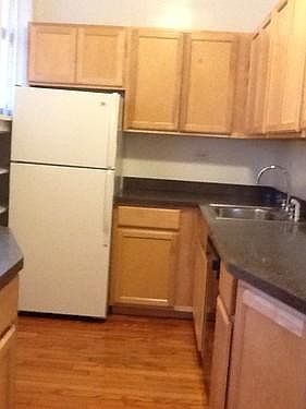 4th image of 4604 N Lincoln Ave