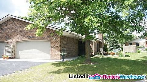 1st image of 1915 Ithaca Ln N