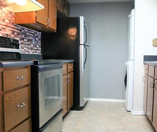 5th image of 8391 Washington Village Dr