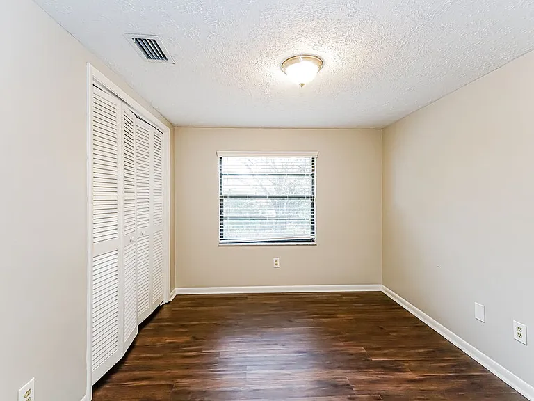 15715 Country Lake Dr — Photo 13