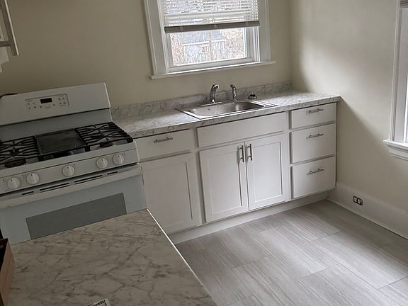 2nd image of 3415 Evanston Ave #2