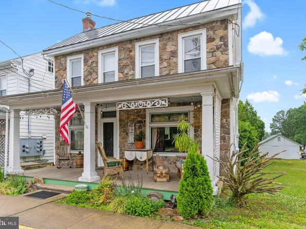 482 Main St, Oley, PA 19547