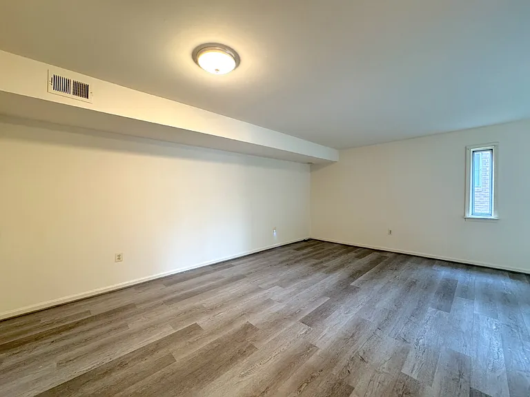 4657 Logsdon Dr — Photo 9
