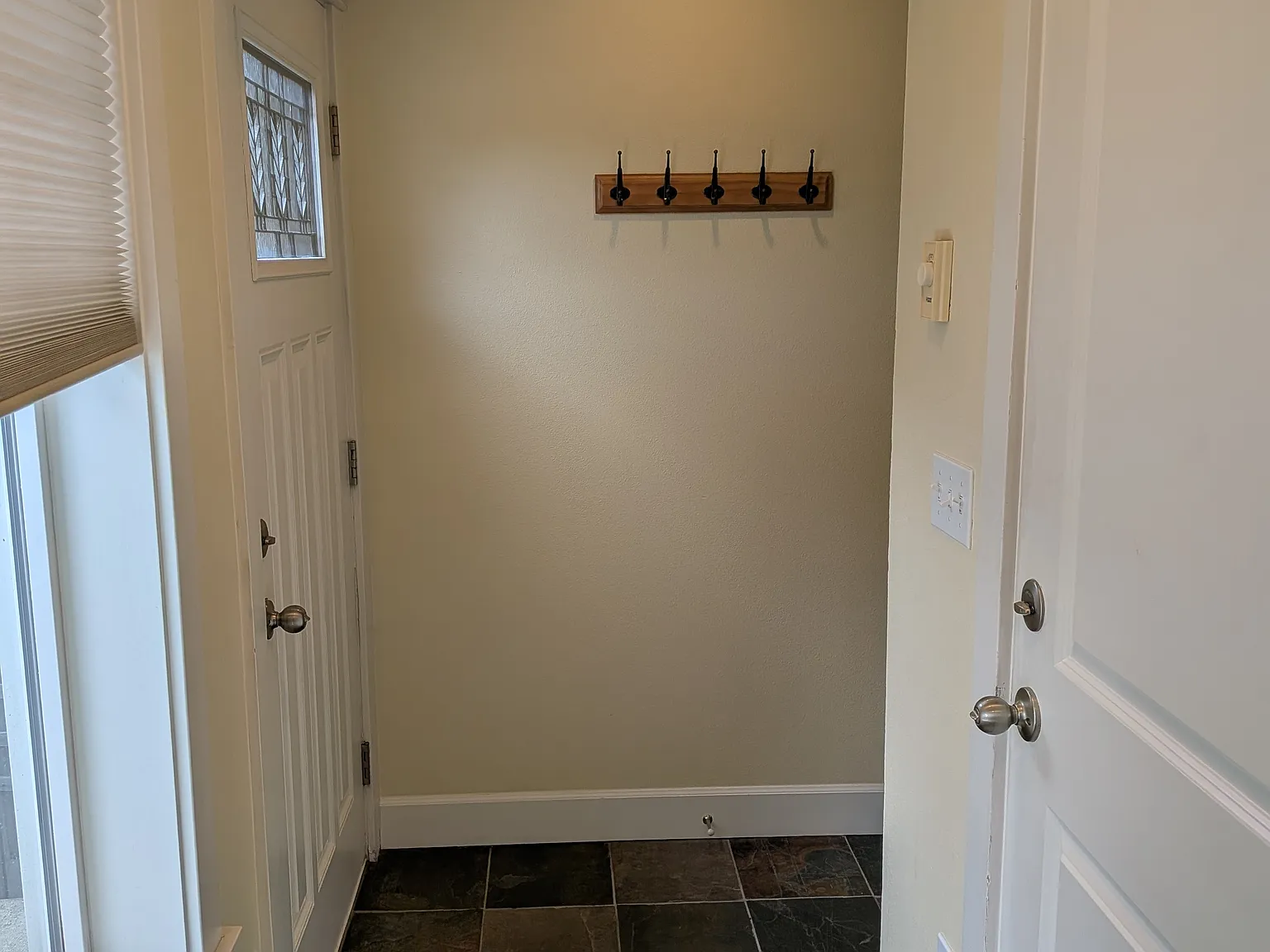 2 bed, 2.5 bath, 1150 sqft, $3,500 — Photo 3