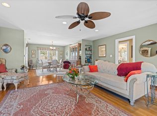 98 Fenwick St, West Haven, CT 06516