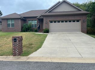 612 Key Largo Dr, Searcy, AR 72143