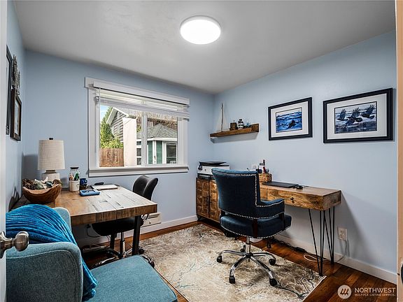 4th image of 2205 13th Avenue NW