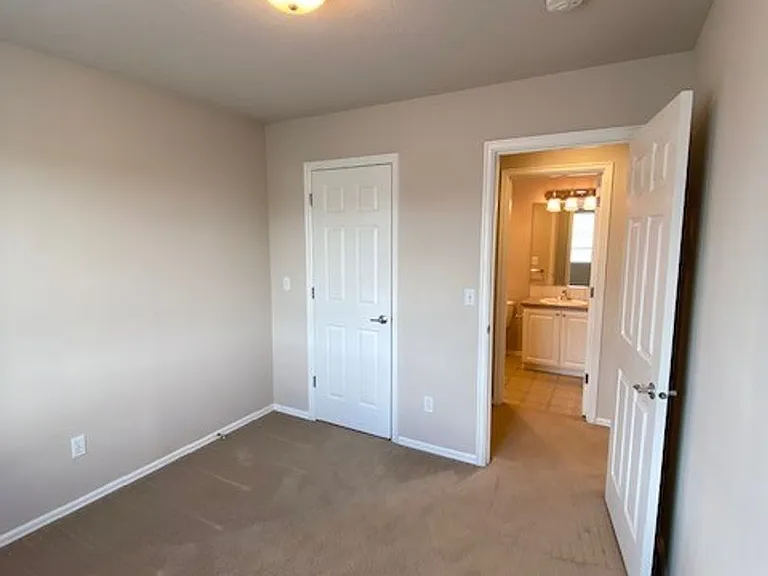 3311 SE Midvale Dr — Photo 13