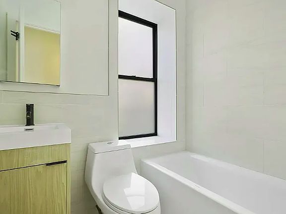 5th image of 260 W 16th St APT 4B
