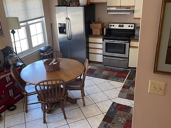4th image of 9594 Donnan Castle Ct