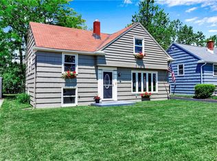 5012 Chapman Pkwy, Hamburg, NY 14075