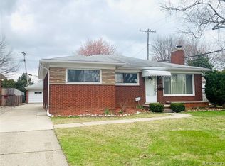 20043 Chalon St, Saint Clair Shores, MI 48080