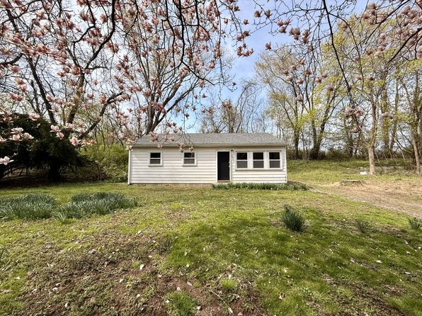 271 Sawmill Rd