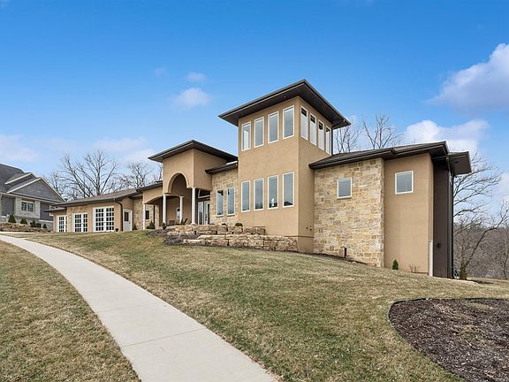 3rd image of 1735 Creek Wood Dr
