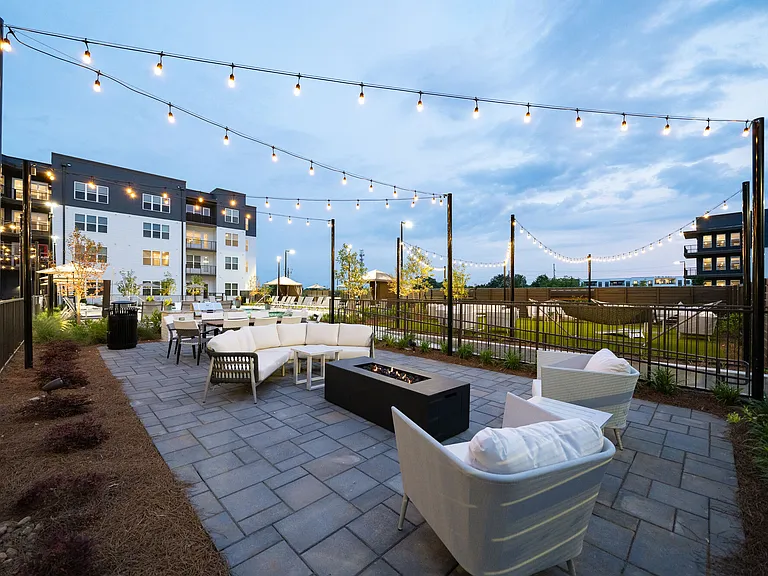 Solis Gainesville — Photo 25