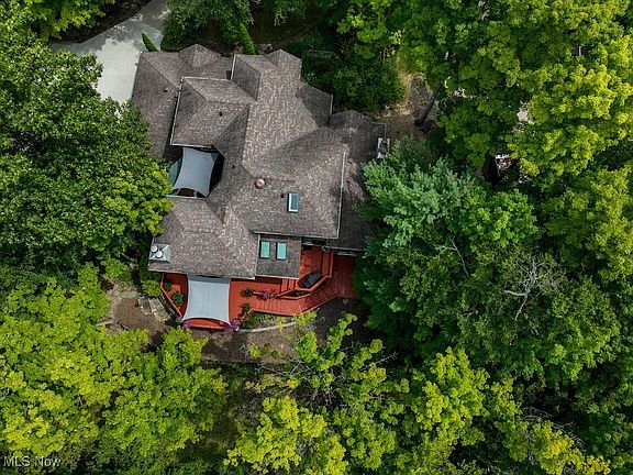 3rd image of 4848 Timber Creek Dr
